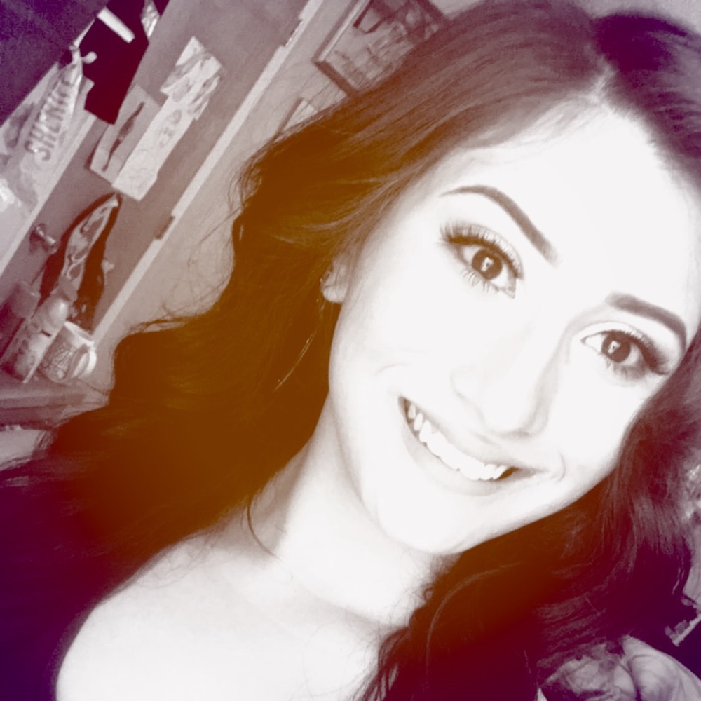 Meet your Posher, Crystal
